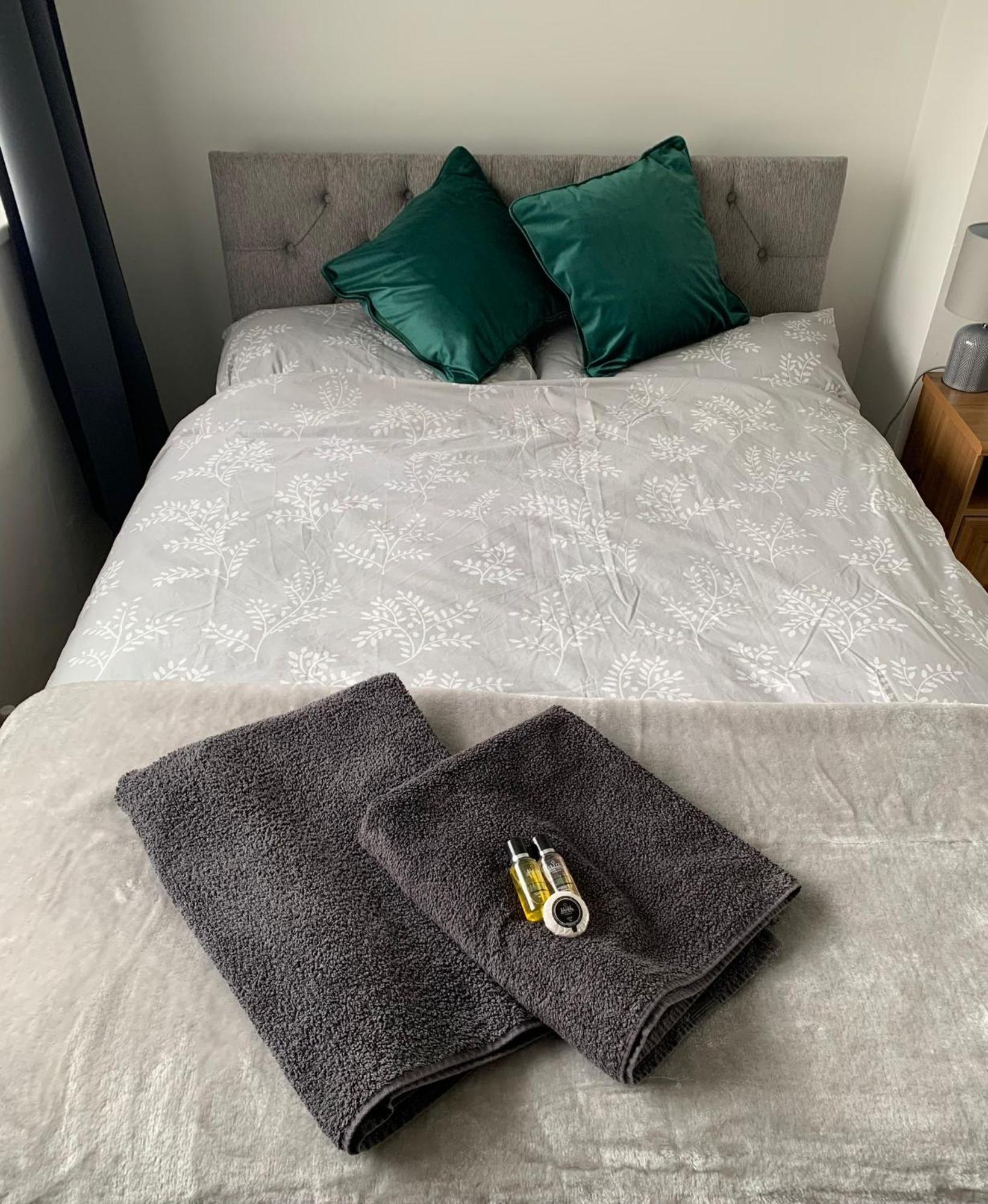 Modernised Home With 2 Bedrooms In Cardiff Eksteriør bilde